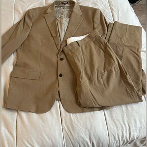 Express Tan Men's Suit